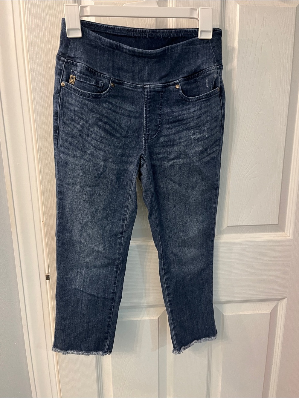Belle by Kim Gravel Dark Blue Capri pants